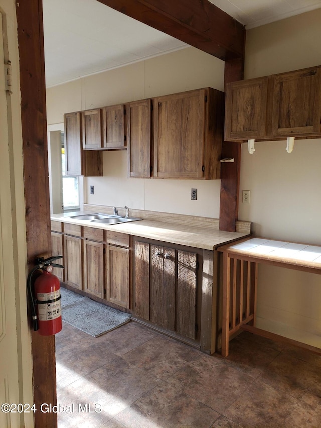 kitchen featuring sink