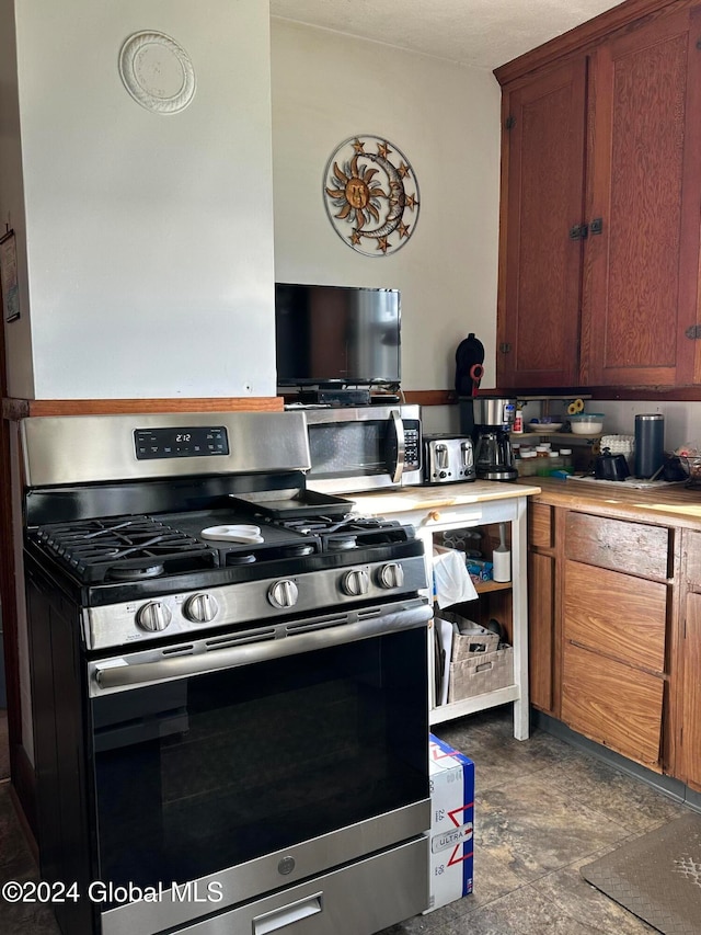 kitchen featuring stainless steel appliances