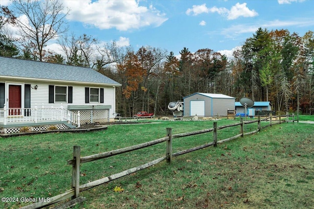 view of yard with a shed