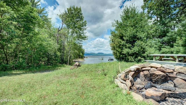 view of yard with a water view