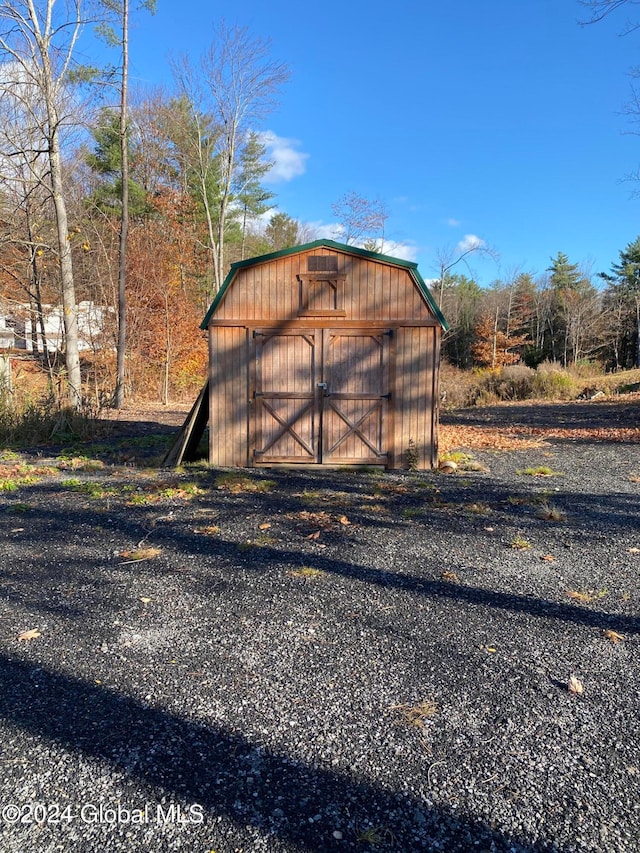 view of outdoor structure