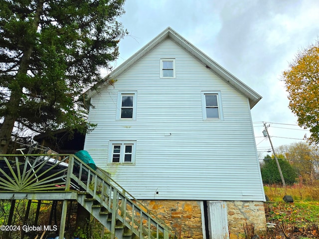 view of home's exterior