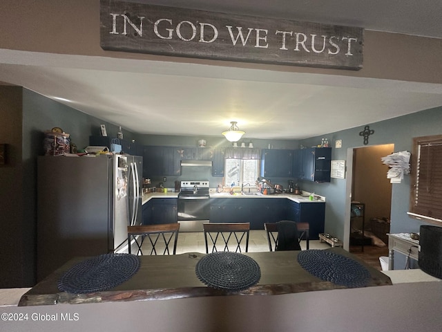 dining space featuring sink