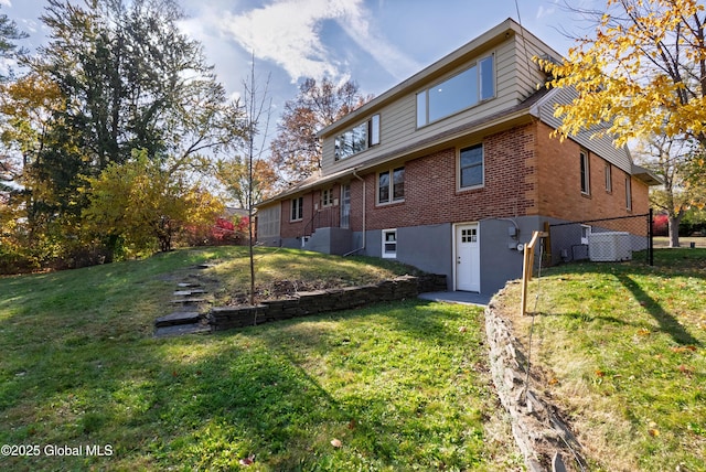 1258 Hawthorn Rd, Niskayuna, NY 12309 - back of property featuring brick siding