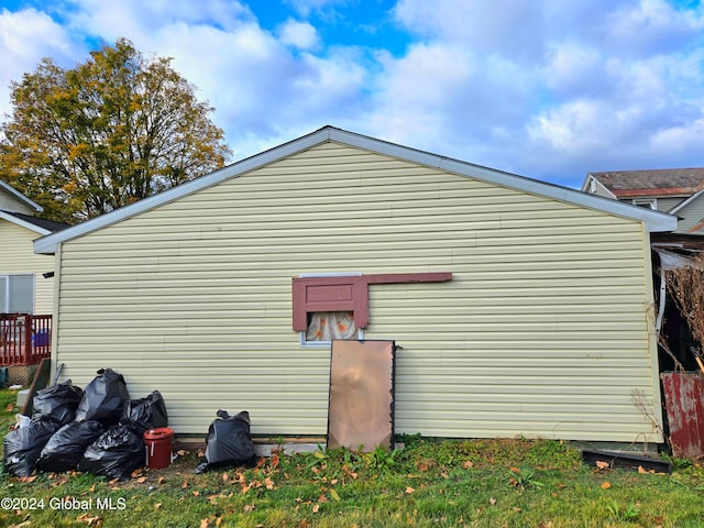 view of side of property