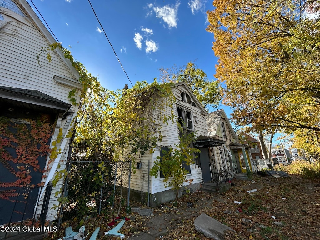 view of side of home