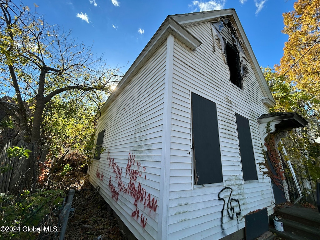 view of property exterior