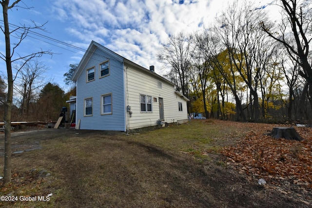 view of home's exterior