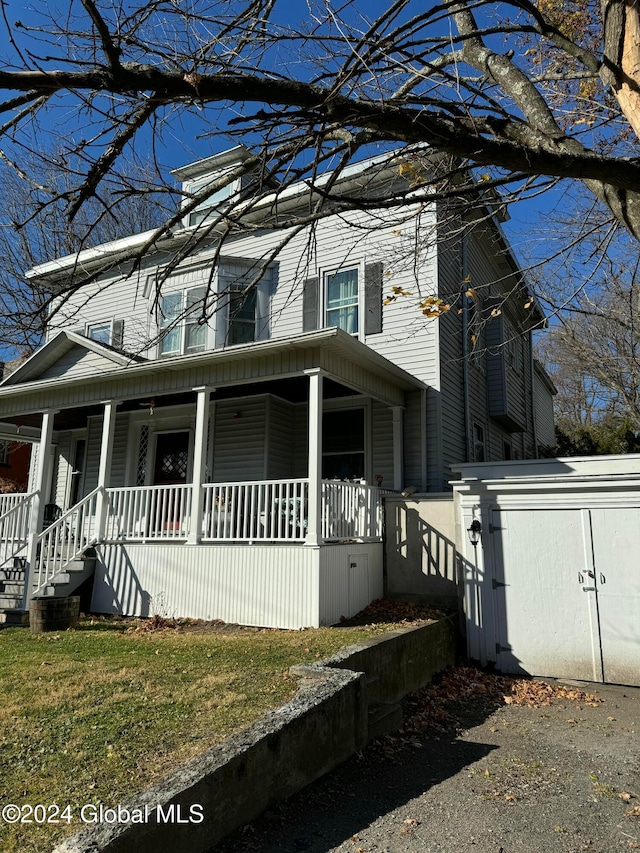 view of front of property with a porch