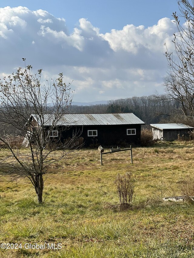 238 Mcewan Rd, Canajoharie, NY 13317 - view of pole building