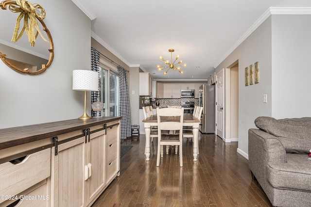 dining room featuring dark hardwood / wood-style flooring, a chandelier, and ornamental molding