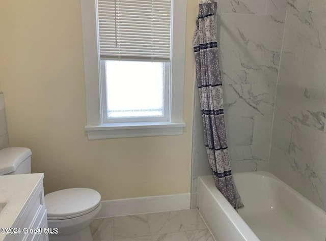 full bathroom featuring shower / bathtub combination with curtain, vanity, and toilet