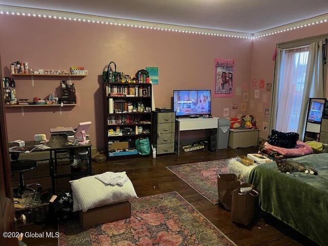 living room with dark hardwood / wood-style floors