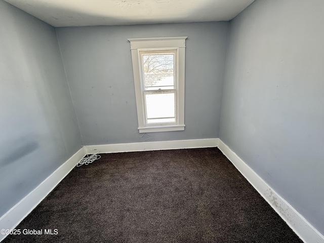 empty room featuring carpet