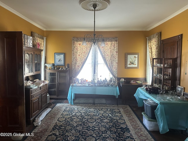 dining room featuring tile patterned floors, a notable chandelier, and crown molding