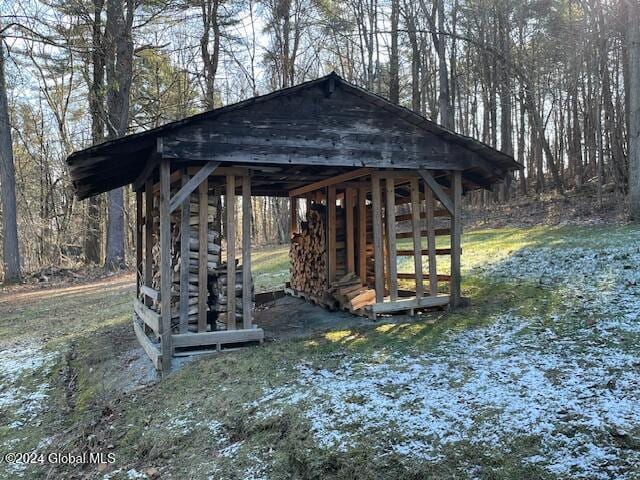 view of home's community with a gazebo and a yard