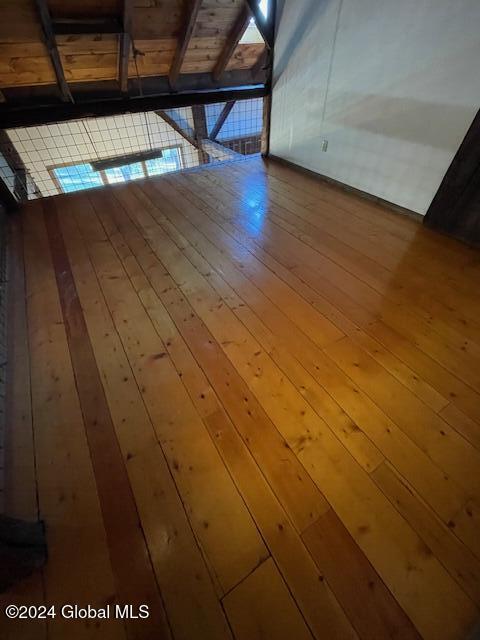 details featuring hardwood / wood-style flooring