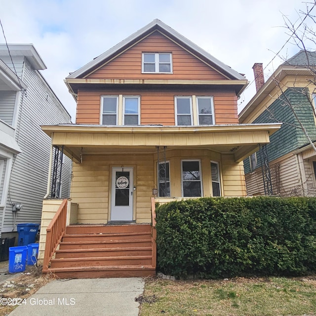 view of front of home with covered porch