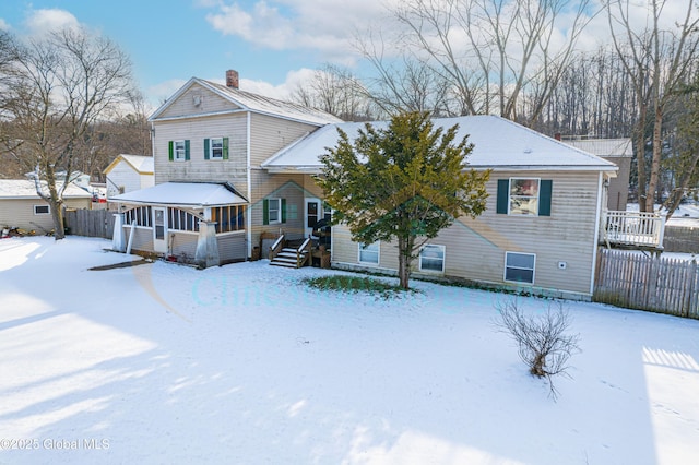 view of front of property