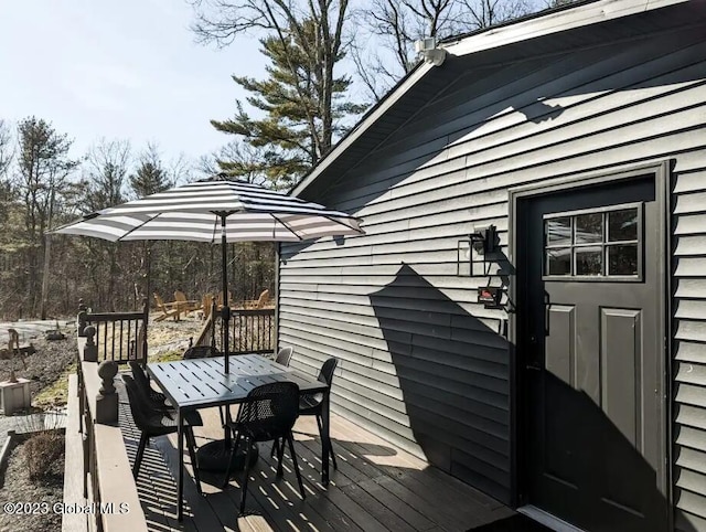 view of wooden deck