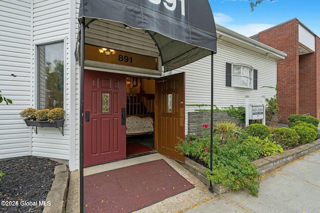 view of property entrance