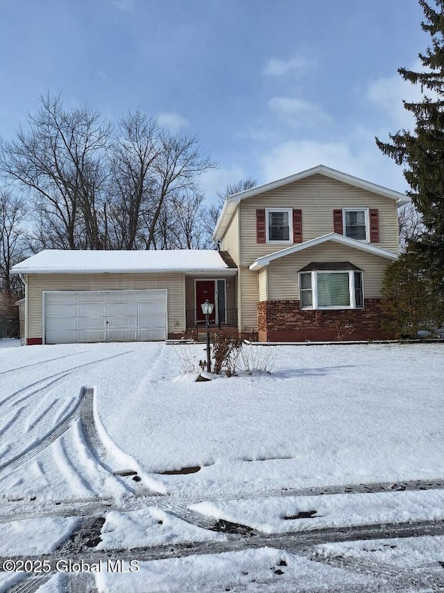 view of front facade featuring a garage