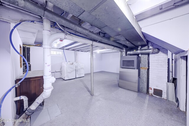 801 Holland Rd, Schenectady, NY 12303 - below grade area featuring independent washer and dryer
