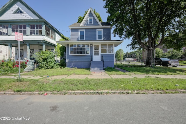 801 Holland Rd, Schenectady, NY 12303 - view of front facade featuring a front lawn