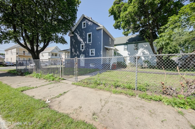 801 Holland Rd, Schenectady, NY 12303 - view of front facade featuring a gate