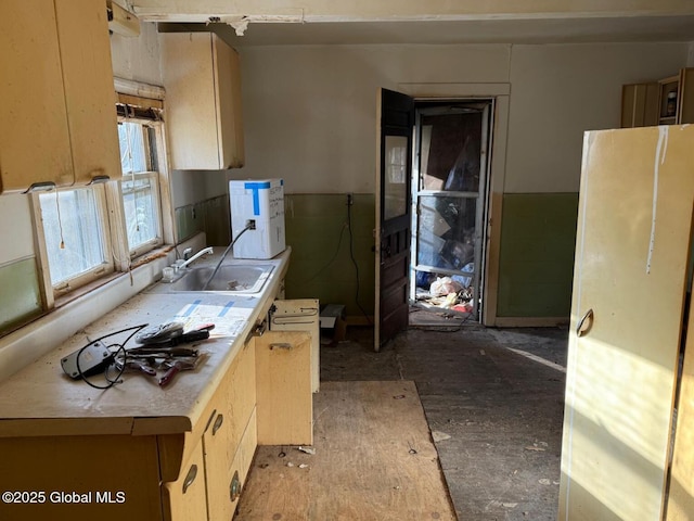 kitchen featuring sink