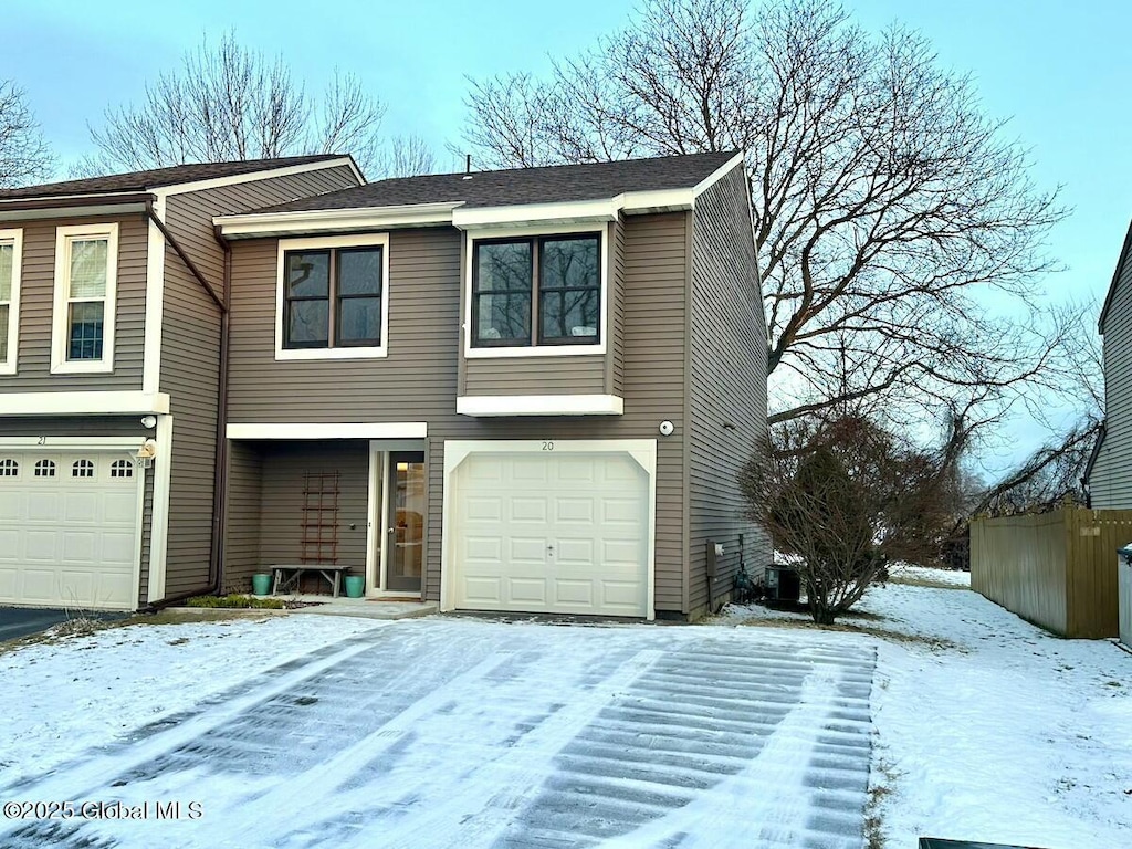 view of front facade featuring a garage