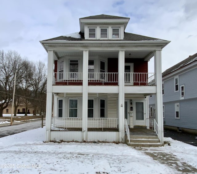 view of neoclassical / greek revival house