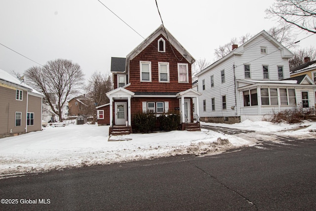 Listing photo 2 for 59 2nd Ave, Gloversville NY 12078