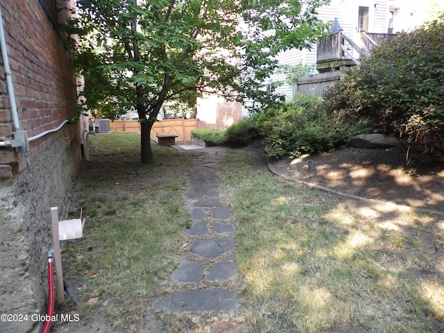 view of yard featuring cooling unit