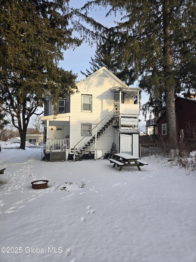 view of front of house