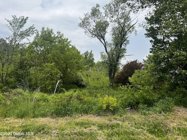 4048 Ny 2, Troy, NY 12180