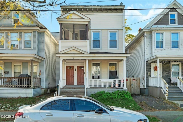 view of front of house featuring a porch