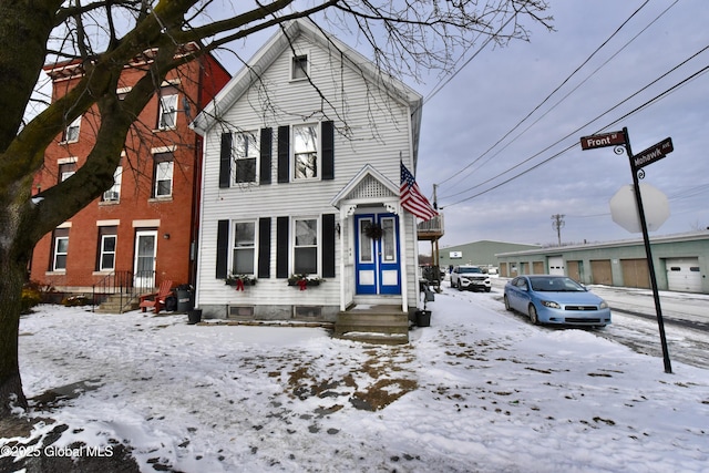 view of front of house