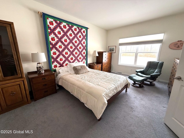 bedroom featuring carpet floors