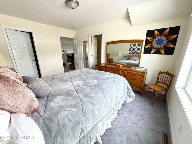 bedroom featuring carpet floors