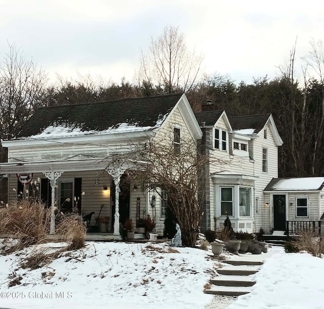 view of front of house