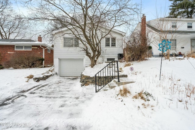 view of front of house featuring a garage