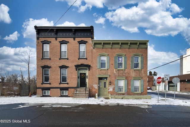 view of italianate house