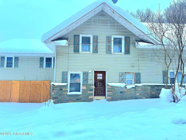 view of front of home