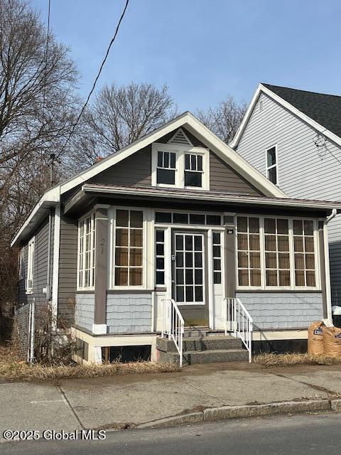 21 Garden St, Albany NY, 12209, 2 bedrooms, 1 bath house for sale