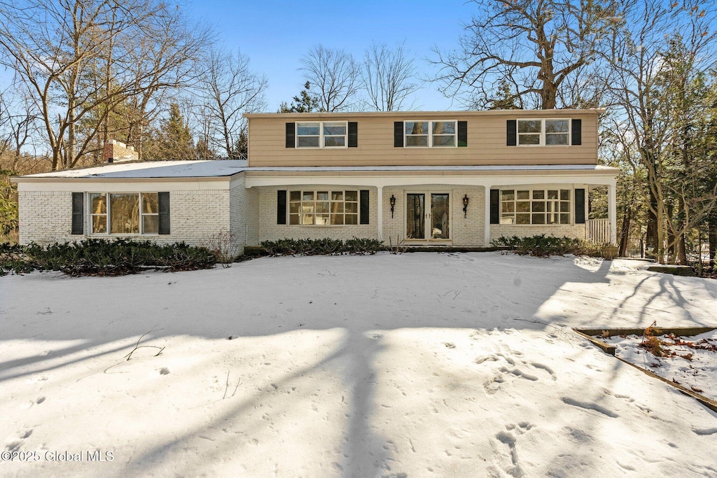 view of front of property