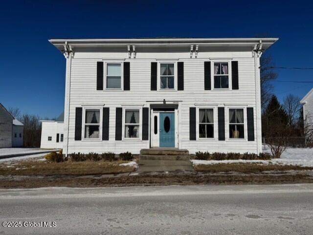 view of front of house