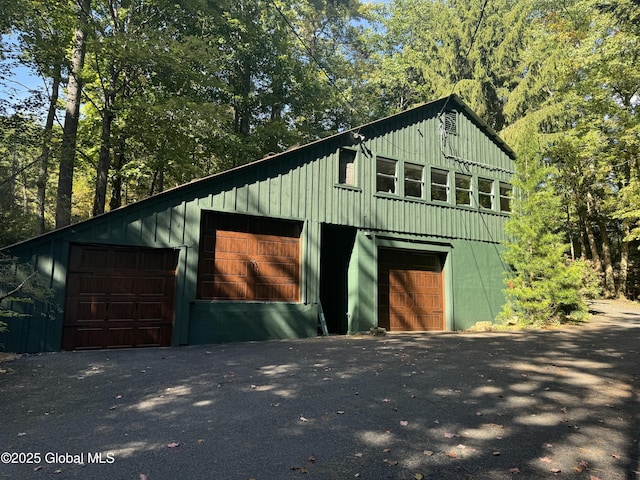 view of outdoor structure featuring a garage