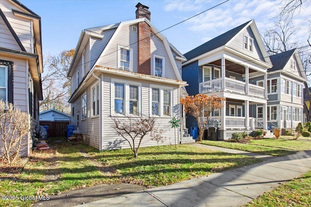 view of front of house with a front yard