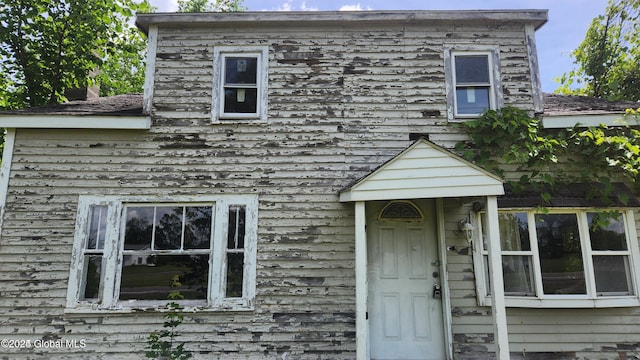 view of front of house